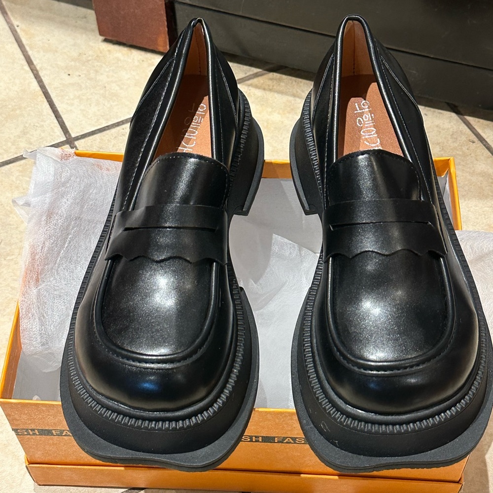 Never worn